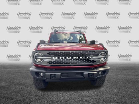 Used 2025 Ford Bronco Badlands AWD/4WD image 3