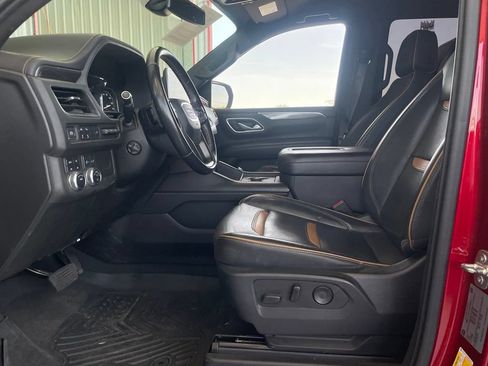 Used 2021 GMC Yukon AT4 w/ Rear Media and Nav Package AWD/4WD image 10