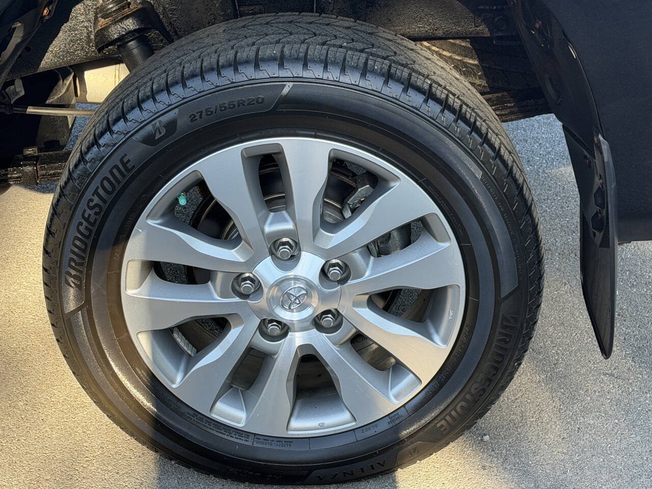 Used 2012 Toyota Tundra Limited w/ Platinum Pkg AWD/4WD image 30