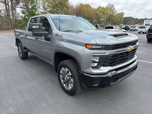 Used 2025 Chevrolet Silverado 2500 Custom w/ Custom Convenience Package image 7
