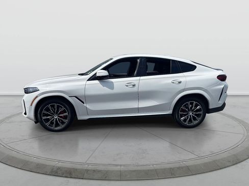 Used 2026 BMW X6 xDrive40i w/ Climate Comfort Package AWD/4WD image 4
