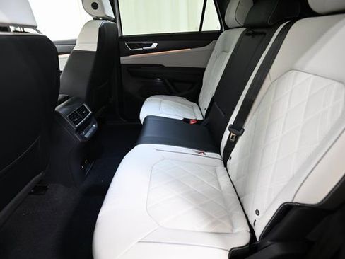 New 2026 Volkswagen Atlas Cross Sport SEL Premium R-Line AWD/4WD image 9