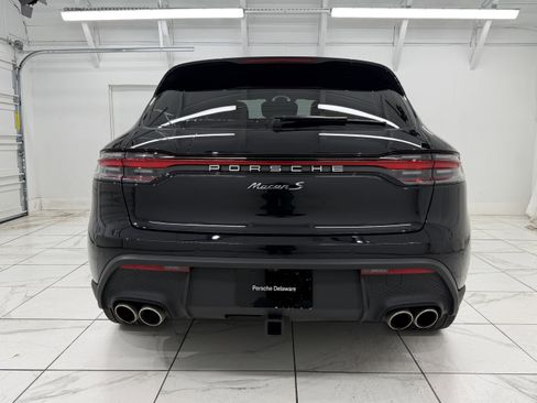 Certified 2023 Porsche Macan S AWD/4WD image 13