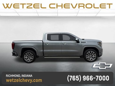 Used 2024 GMC Sierra 1500 Denali w/ Denali Reserve Package AWD/4WD image 1