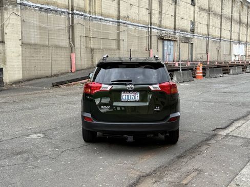 Used 2013 Toyota RAV4 LE AWD/4WD image 50