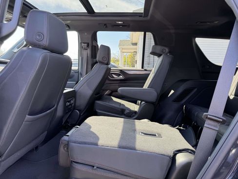 Used 2024 Chevrolet Tahoe RST w/ Luxury Package AWD/4WD image 8