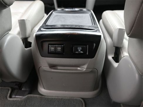 Used 2020 Toyota Sienna LE image 25