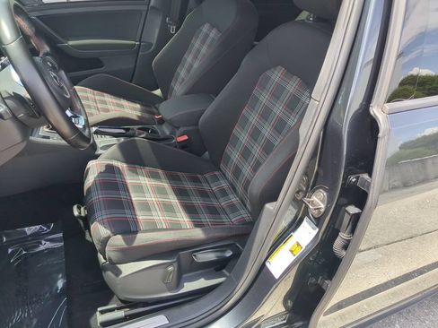 Used 2017 Volkswagen GTI S FWD image 18