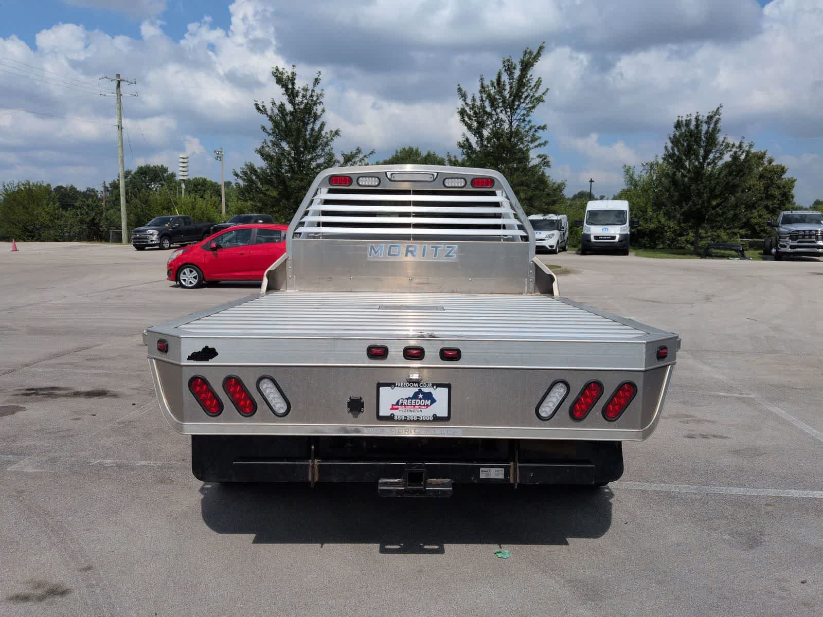Used 2024 RAM 5500 Tradesman w/ Chrome Appearance Group AWD/4WD image 34