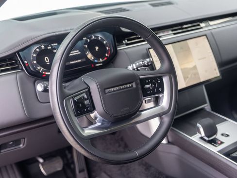 Used 2025 Land Rover Range Rover Long Wheelbase Autobiography AWD/4WD image 20