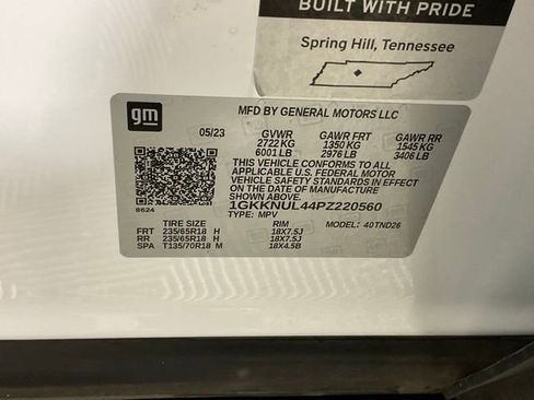 Used 2023 GMC Acadia SLT image 24