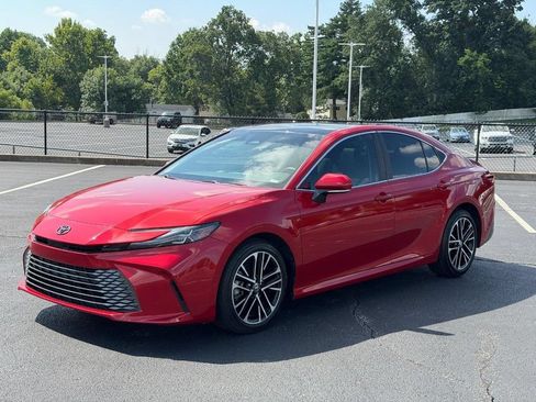 Certified 2025 Toyota Camry XLE FWD image 10