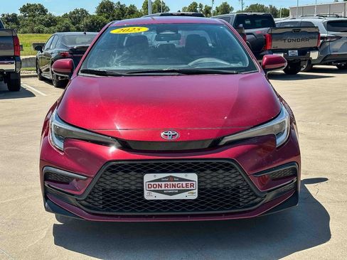 Used 2025 Toyota Corolla SE FWD image 8