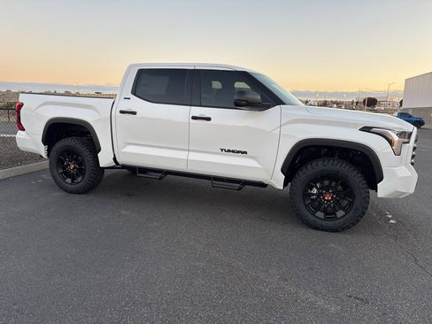 New 2026 Toyota Tundra SR5 image 8
