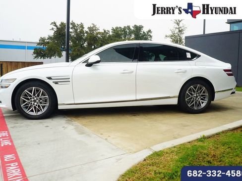 Used 2025 Genesis G80 2.5T image 4