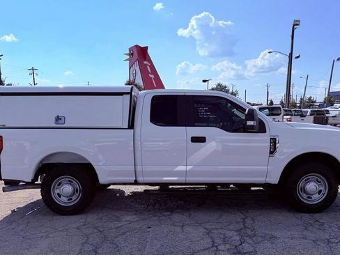 Used 2019 Ford F250 XL w/ Power Equipment Group RWD image 8