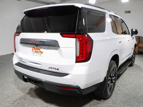 Used 2024 GMC Yukon AT4 AWD/4WD image 7