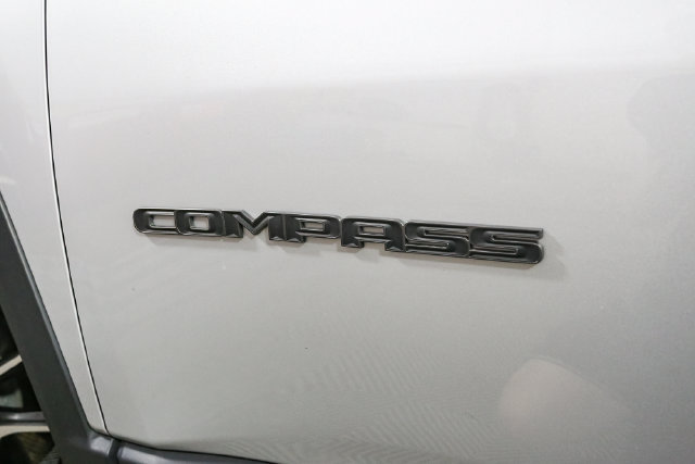 Used 2026 Jeep Compass Trailhawk AWD/4WD image 8