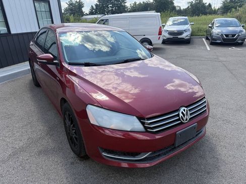 Used 2015 Volkswagen Passat 1.8T S FWD image 4