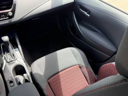 Used 2026 Toyota Corolla SE FWD image 25
