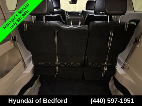 Used 2023 Chrysler Pacifica Limited FWD image 11