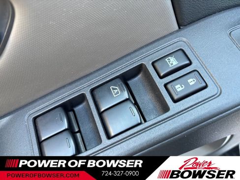 Used 2024 Nissan Frontier SV w/ Technology Package AWD/4WD image 13