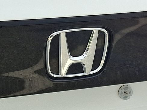 Certified 2023 Honda Accord LX image 30