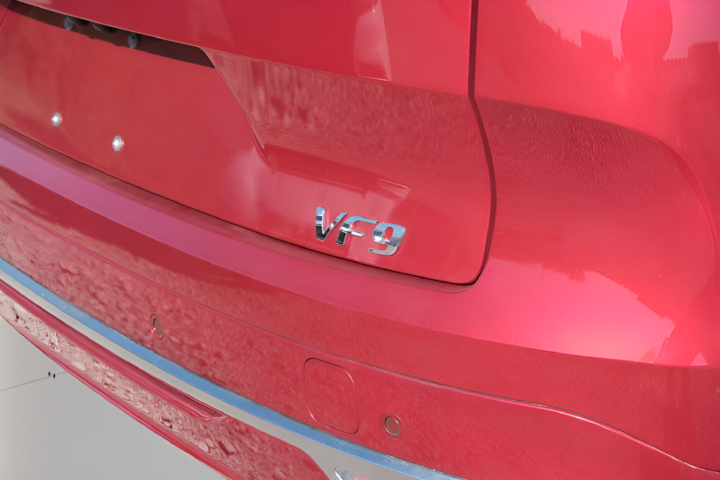 New 2024 VinFast VF 9 Plus AWD/4WD image 42