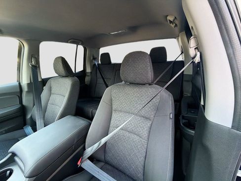 Used 2025 Honda Ridgeline Sport image 19