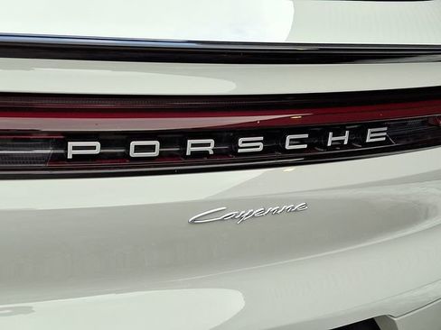 Certified 2026 Porsche Cayenne Coupe image 35