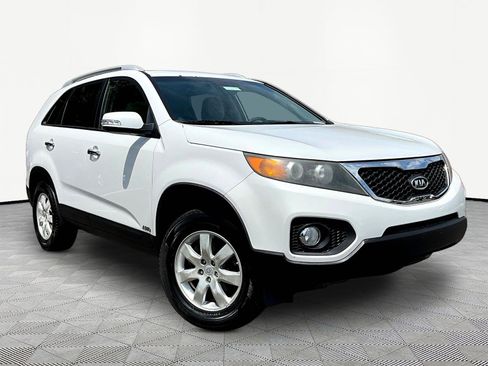 Used 2011 Kia Sorento LX w/ Convenience Pkg AWD/4WD image 3
