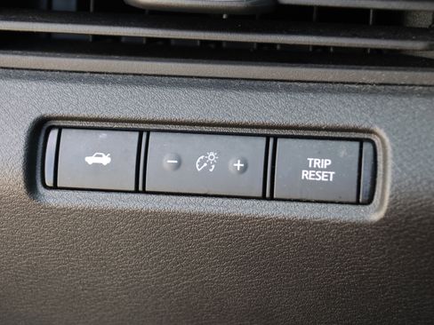 Used 2020 Nissan Altima 2.5 SR image 3