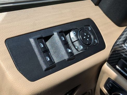 Used 2019 Ford F150 Lariat RWD image 22