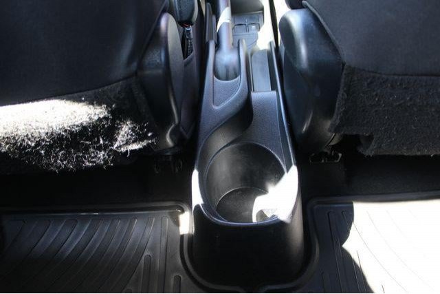 Used 2016 Toyota Yaris L FWD image 22