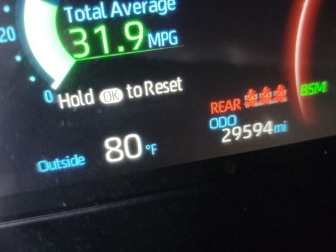 Used 2025 Toyota RAV4 XLE FWD image 21