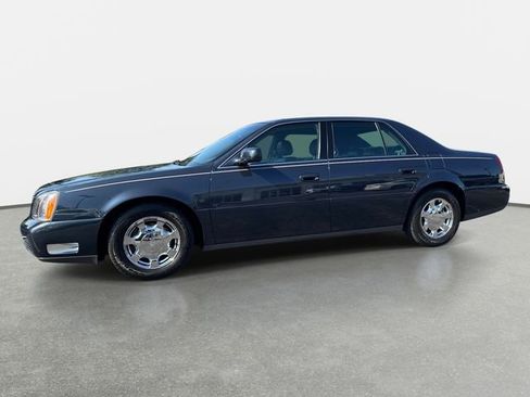 Used 2000 Cadillac De Ville w/ Comfort/Convenience Pkg FWD image 2
