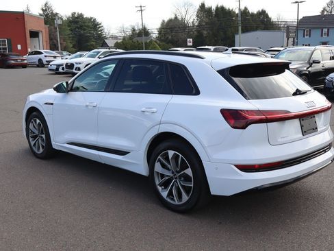Used 2021 Audi e-tron Premium Plus w/ Premium Plus Package image 7