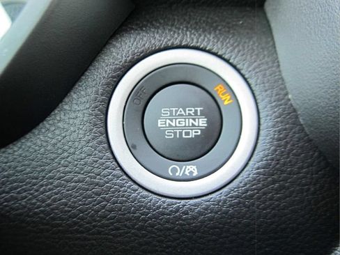 Used 2025 RAM 1500 Big Horn AWD/4WD image 18