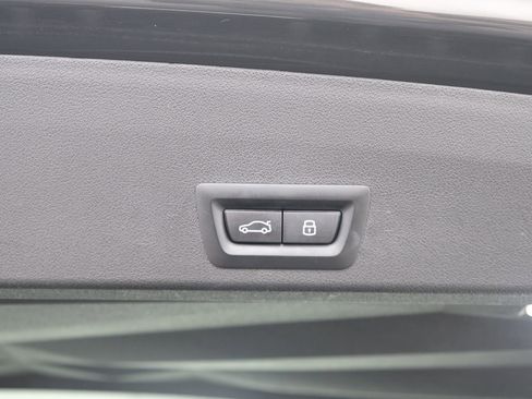 Used 2023 BMW XM AWD/4WD image 40