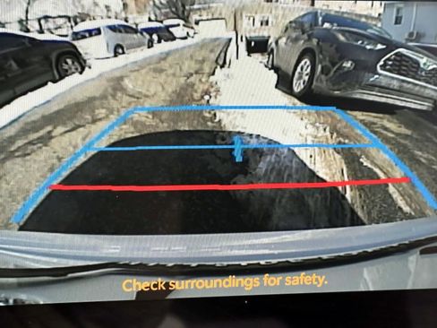 Used 2025 Toyota Corolla LE image 26