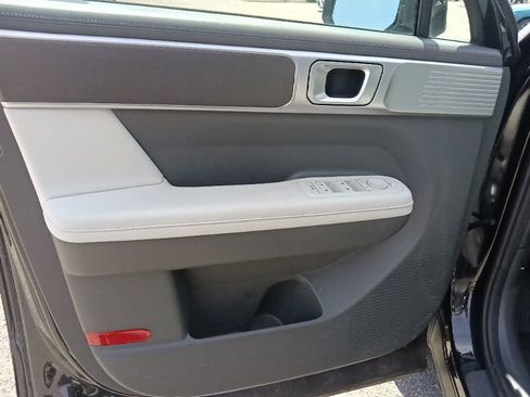 Used 2026 Hyundai Santa Fe SEL FWD image 11