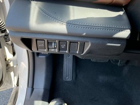 Certified 2024 Subaru Outback Touring XT AWD/4WD image 20