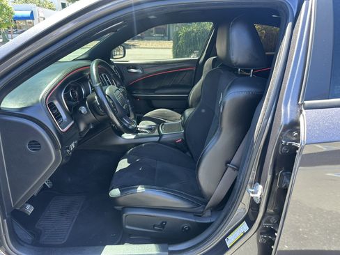 Used 2019 Dodge Charger Scat Pack w/ Plus Group RWD image 18