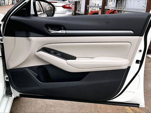 Certified 2023 Nissan Altima 2.5 SV image 22