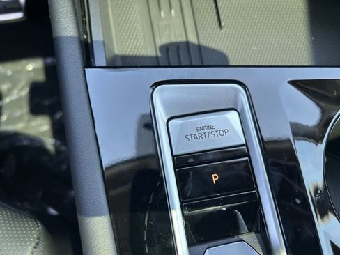 New 2026 Volkswagen Atlas SEL Premium R-Line AWD/4WD image 17