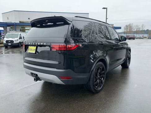 Used 2023 Land Rover Discovery S image 8