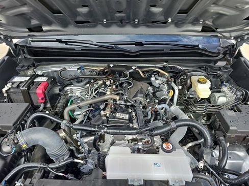 Used 2025 Toyota Tacoma SR image 28