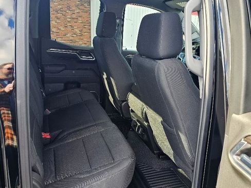 Used 2024 Chevrolet Silverado 1500 LT image 12