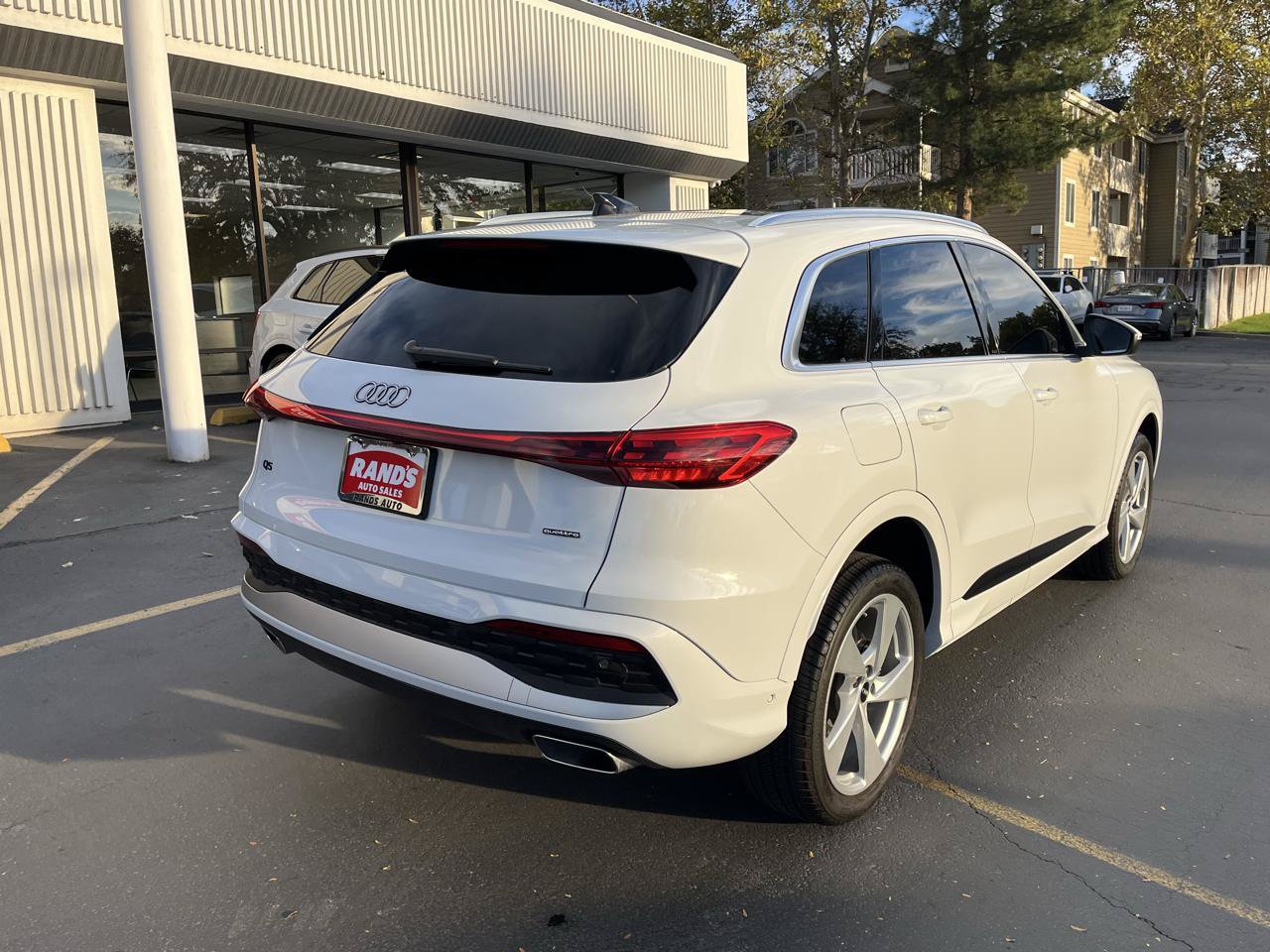 Used 2025 Audi Q5 Premium Plus w/ Premium Plus AWD/4WD image 14