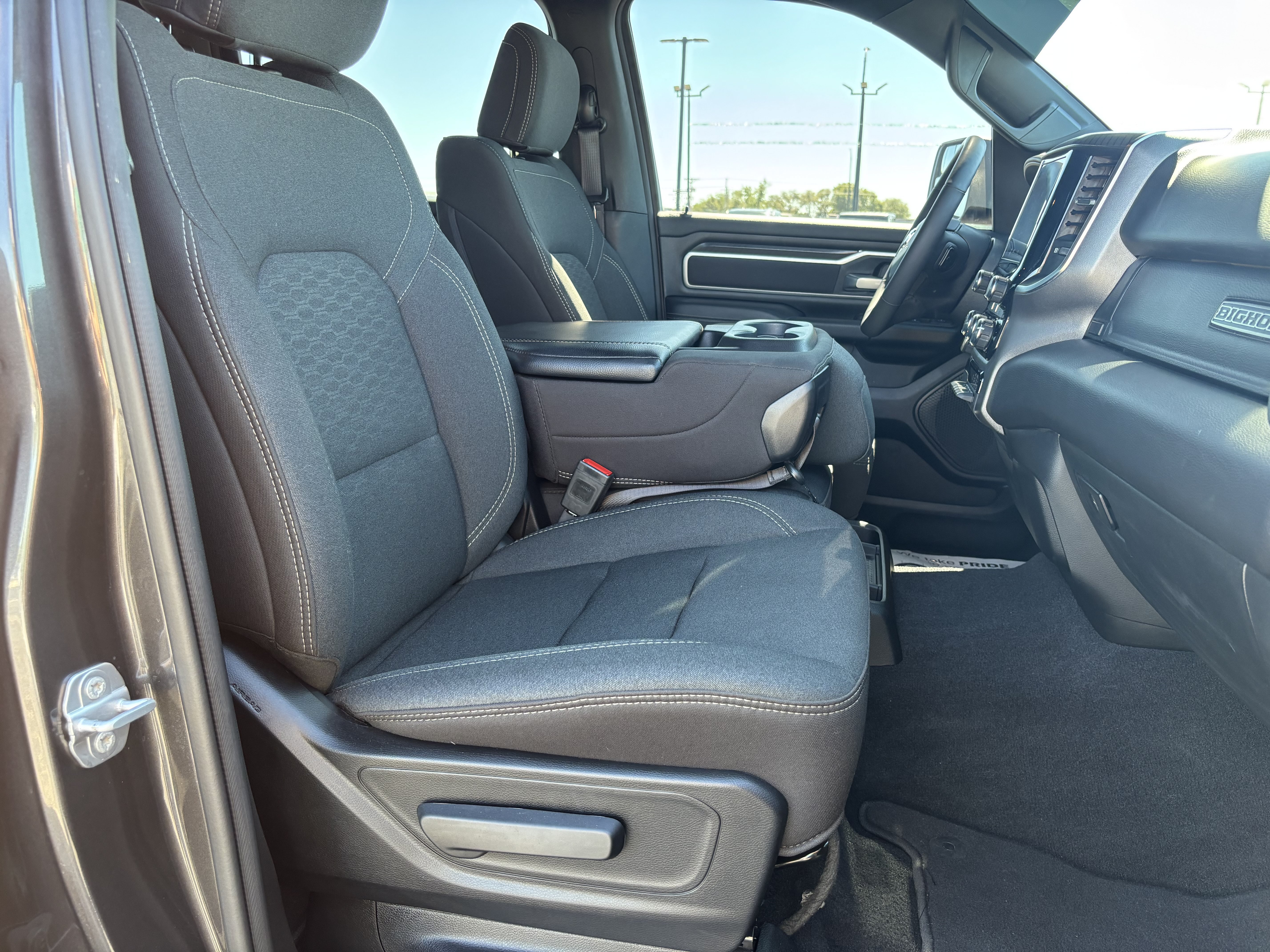 Used 2025 RAM 1500 Big Horn AWD/4WD image 30